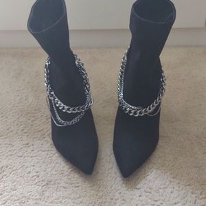 INC Size 9 Black Ankle Boots w/chain